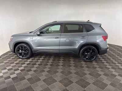 2023 Volkswagen Taos SE