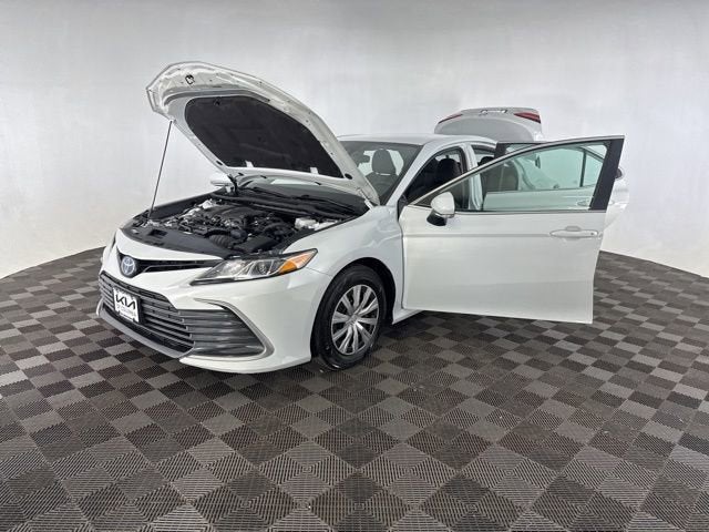 2023 Toyota Camry Hybrid LE