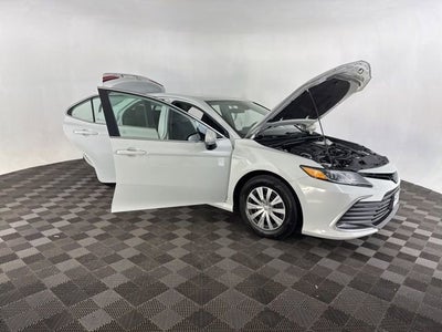 2023 Toyota Camry Hybrid LE