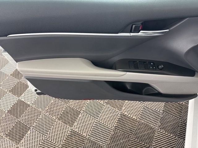 2023 Toyota Camry Hybrid LE