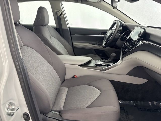 2023 Toyota Camry Hybrid LE