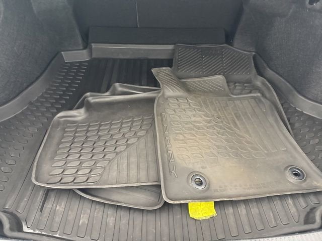 2023 Toyota Camry Hybrid LE