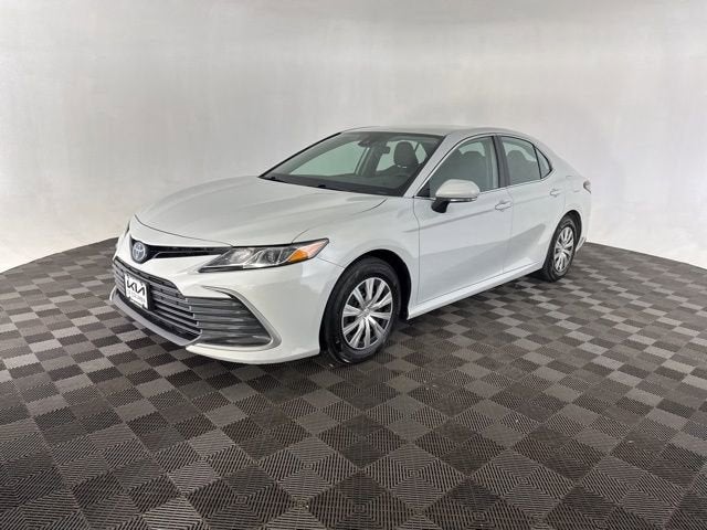 2023 Toyota Camry Hybrid LE