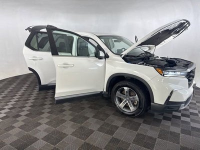 2023 Honda Pilot EX-L 8 Passenger