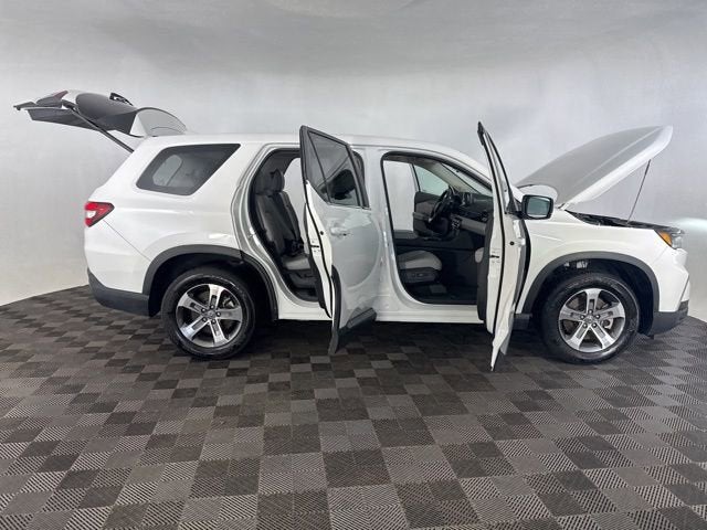 2023 Honda Pilot EX-L 8 Passenger