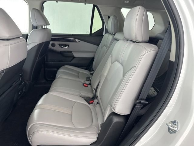 2023 Honda Pilot EX-L 8 Passenger