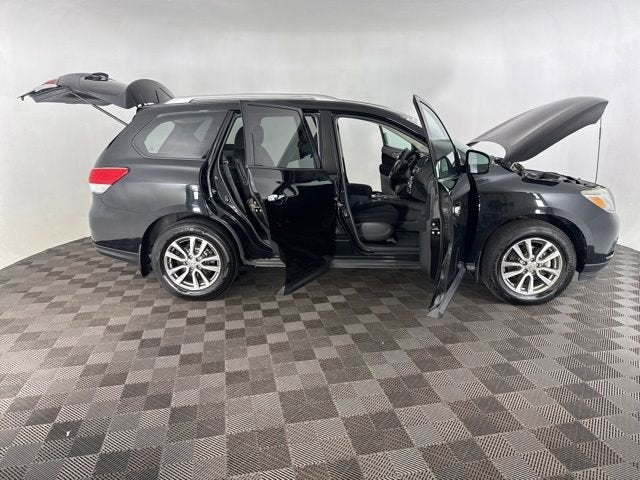 2015 Nissan Pathfinder S