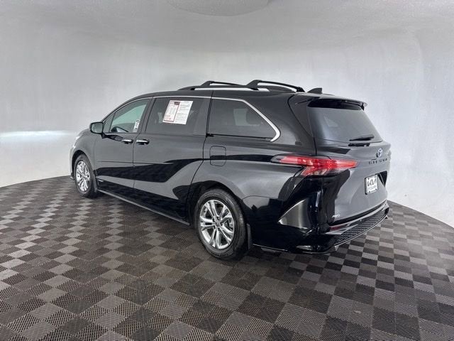 2021 Toyota Sienna XSE