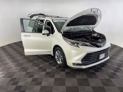 2021 Toyota Sienna Platinum