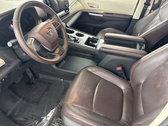 2021 Toyota Sienna Platinum