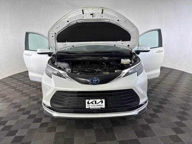 2024 Toyota Sienna XLE