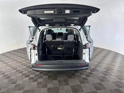 2024 Toyota Sienna XLE