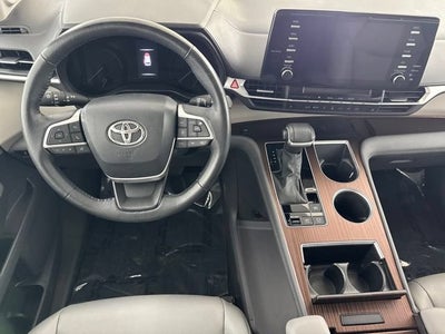 2024 Toyota Sienna XLE