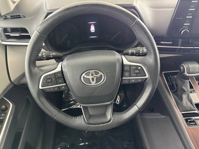 2024 Toyota Sienna XLE