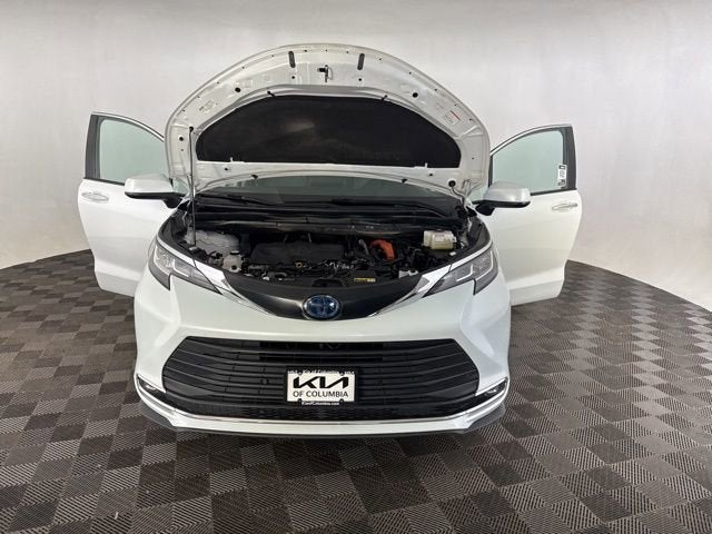 2022 Toyota Sienna XLE