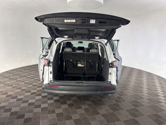 2022 Toyota Sienna XLE