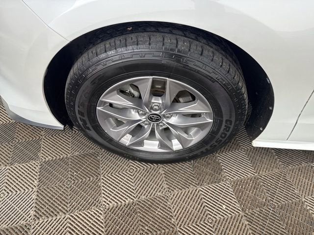 2022 Toyota Sienna XLE