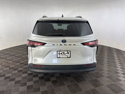 2022 Toyota Sienna XLE