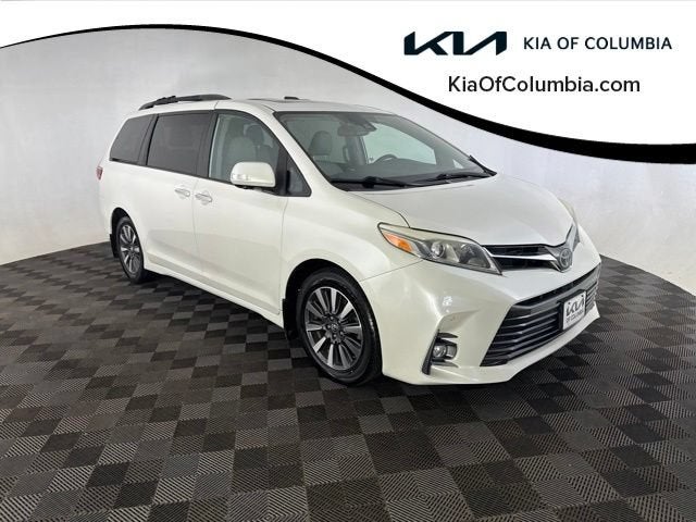 2019 Toyota Sienna Limited Premium