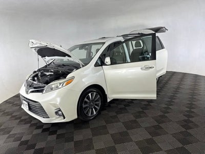 2019 Toyota Sienna Limited Premium