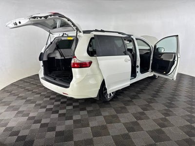 2019 Toyota Sienna Limited Premium