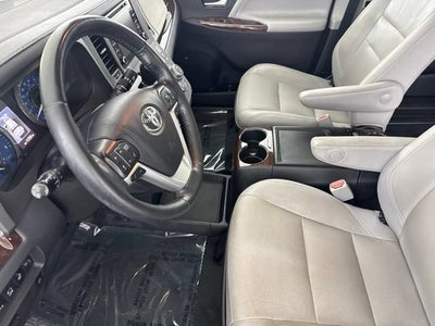 2019 Toyota Sienna Limited Premium