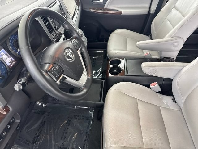 2019 Toyota Sienna Limited Premium