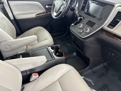 2019 Toyota Sienna Limited Premium