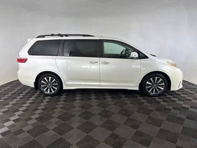 2019 Toyota Sienna Limited Premium