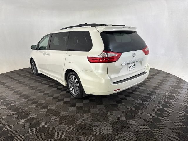 2019 Toyota Sienna Limited Premium