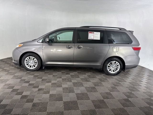 2017 Toyota Sienna XLE Premium