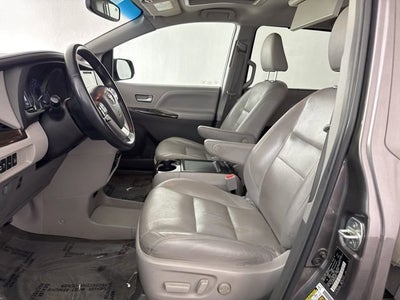 2017 Toyota Sienna XLE Premium