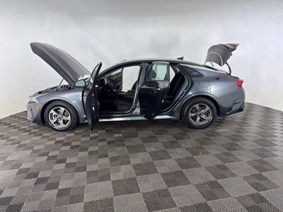 2022 Kia K5 LXS