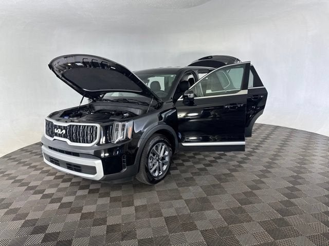 2025 Kia Telluride LX