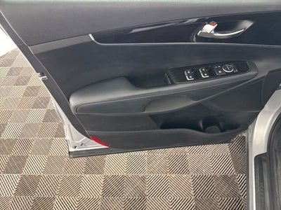 2020 Kia Sorento S V6