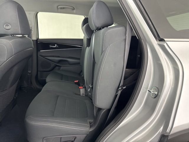 2020 Kia Sorento S V6