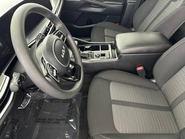 2024 Kia Sorento LX