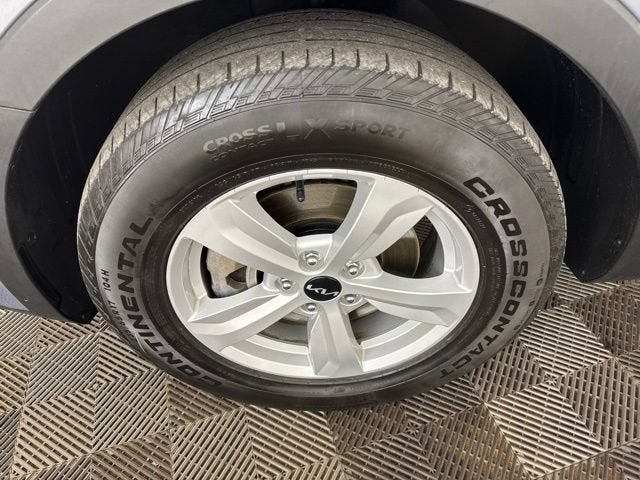 2024 Kia Sorento LX