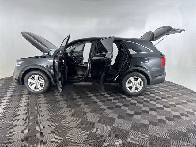 2021 Kia Sorento LX
