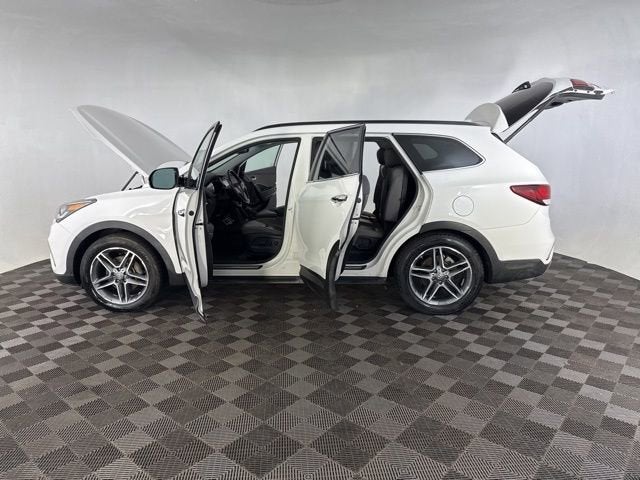 2017 Hyundai Santa Fe SE Ultimate