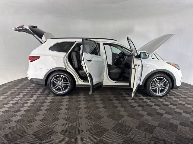 2017 Hyundai Santa Fe SE Ultimate