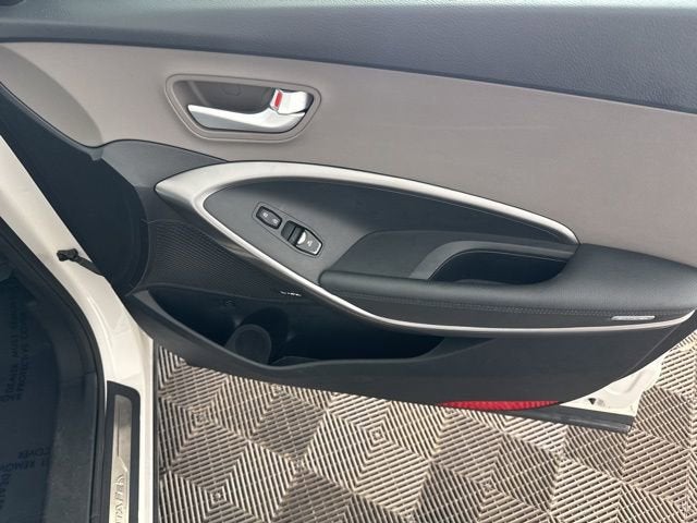 2017 Hyundai Santa Fe SE Ultimate