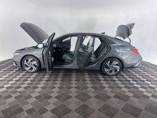 2024 Hyundai Elantra Hybrid Limited