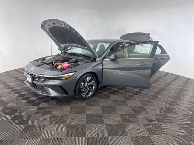 2024 Hyundai Elantra Hybrid Limited