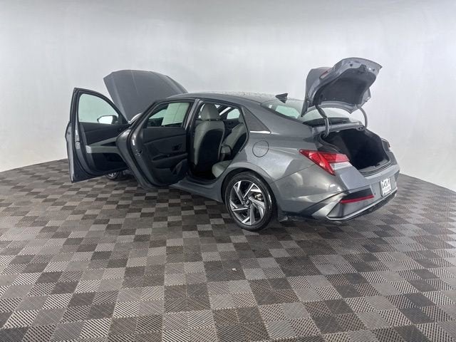 2024 Hyundai Elantra Hybrid Limited