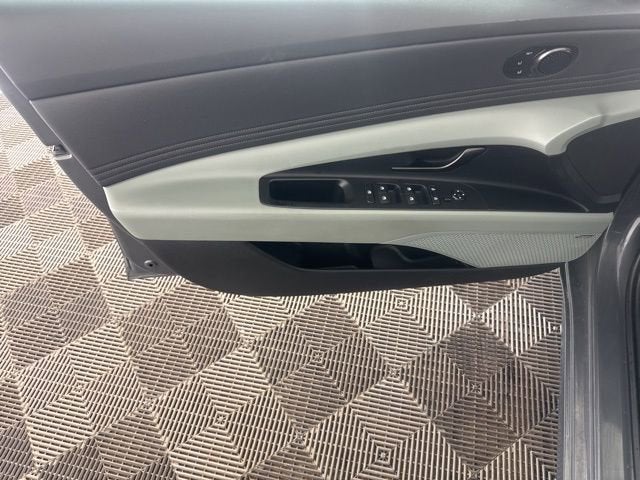 2024 Hyundai Elantra Hybrid Limited