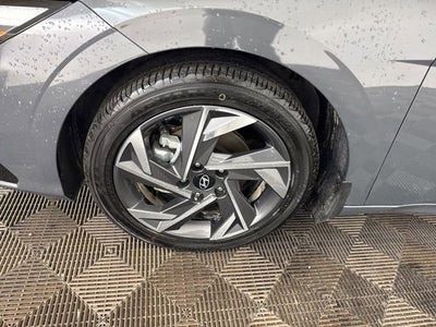 2024 Hyundai Elantra Hybrid Limited