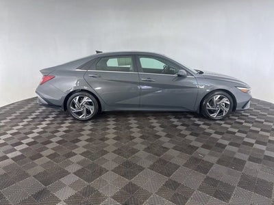 2024 Hyundai Elantra Hybrid Limited