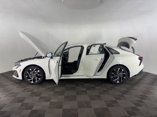 2025 Kia K5 EX