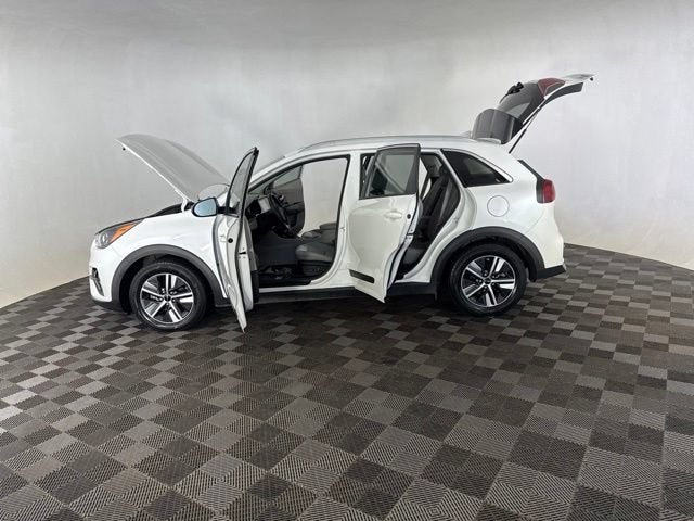 2022 Kia Niro LXS SE